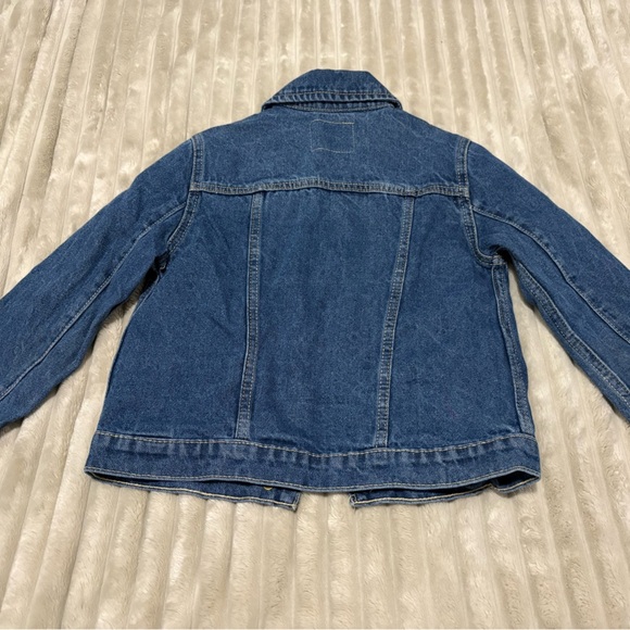 Levi's Classic Blue Jean Jacket - Picture 5 of 5